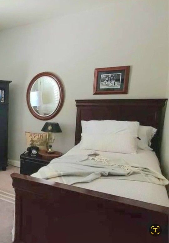 New Solid Cherry Oak Trundle Bed & Bedroom Suit