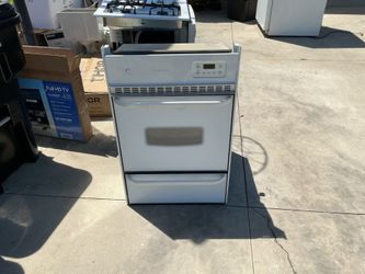 24 inch wide gas oven Frigidaire