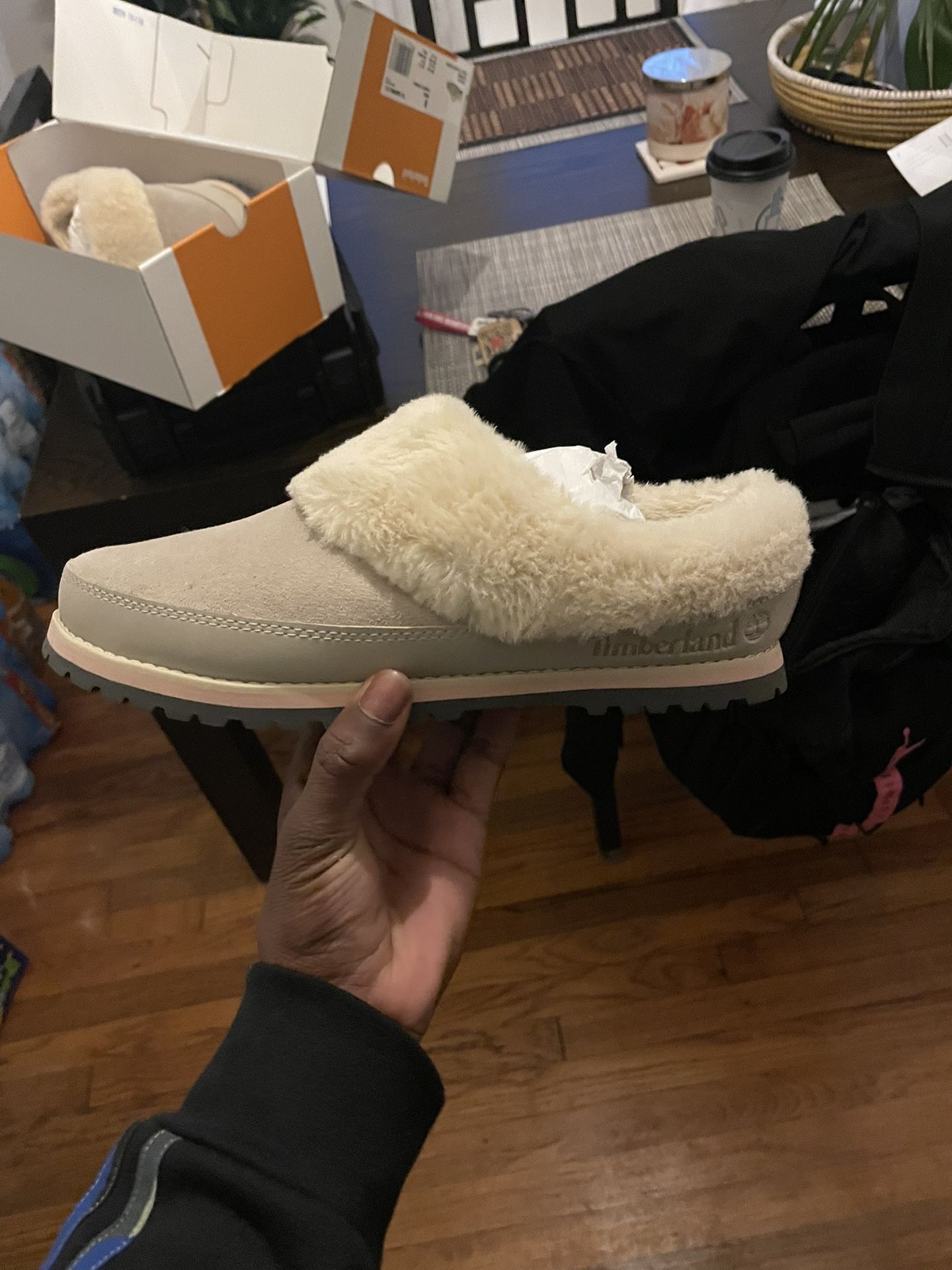 Women’s 8 Timberlands