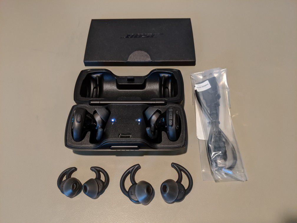 Bose soundsport free truly wireless Bluetooth earbuds headphones running sport