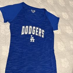 Women Dodgers large size , looks like Medium size