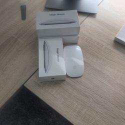 Apple Magic Mouse - New