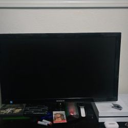 Samsung C27F396FH Essential 26.95" Full HD (1920 x 1080) 60Hz LED