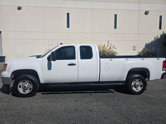 2012 gmc sierra 2500hd ext cab 6.0 v8 flex fuel just smog 229k milles cold ac clean title one owner reg current located in pomona 9o9236I97o runs good