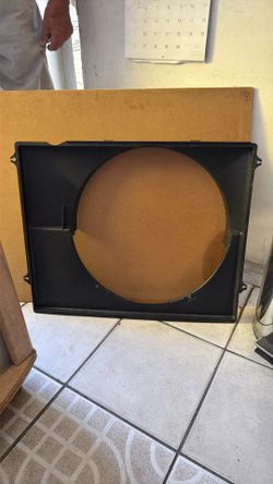 Fan Shroud. 1995 Toyota Tacoma Pk