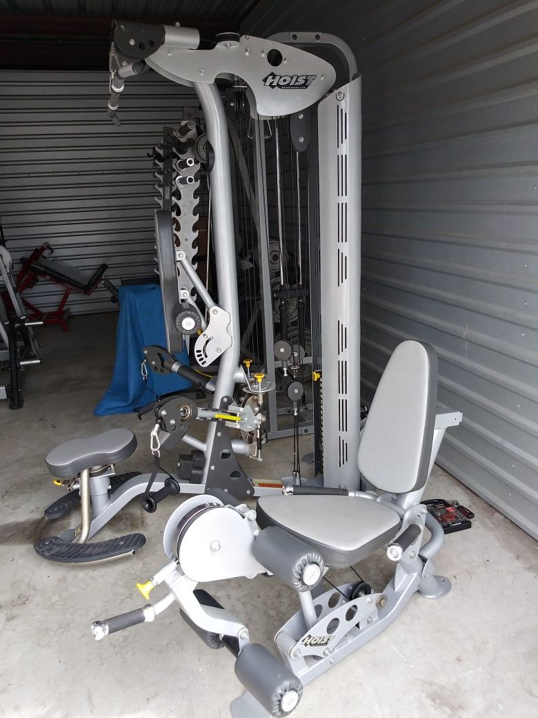 Hoist V core home gym with leg extension /curl add-on