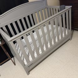 baby crib