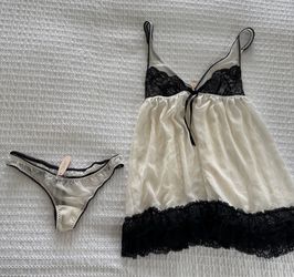Victoria secret lingerie set