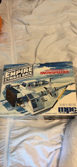 Luke skywalker empire strikes back snowspeeder vintage collectible