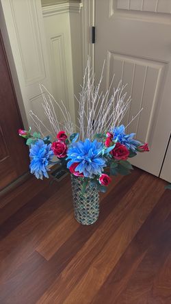 Glass vase with flowers