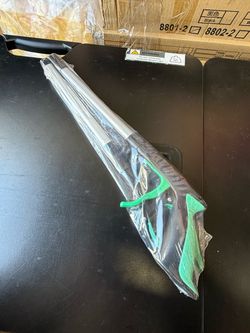 Long Handle Trash Grabber Tool (32”)