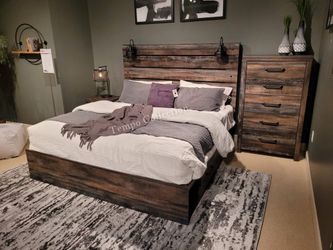 BEDROOM SET, 4 PC QUEEN BED FRAME, DRESSER, MIRROR AND NIGHTSTAND -NEW-