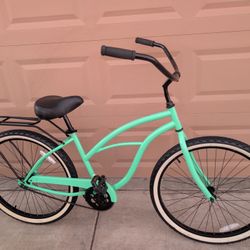 26"x2.25 sixthreezero women beach Cruiser Bike. (M). Like New with Freshly túne up. Single SPEED 👌🏼