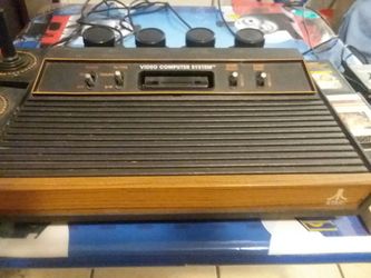 70s model Atari bundle with extras
