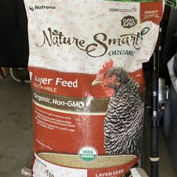 Nutrena Nature Smart Organic Non-GMO Layer Chicken Feed