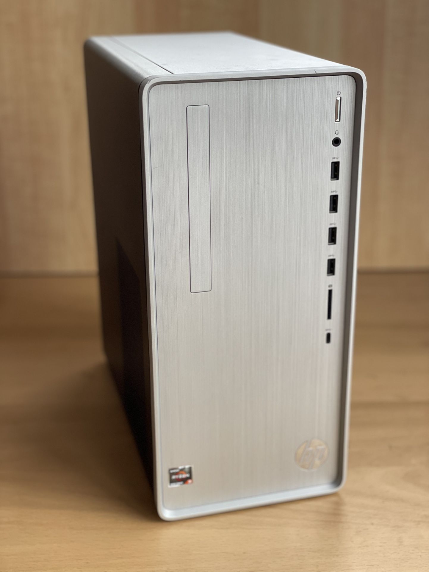 HP Pavilion (TP01-2032)