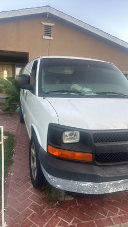 2009 Chevrolet Express Cargo Van