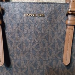 Michael Kors Satchel 