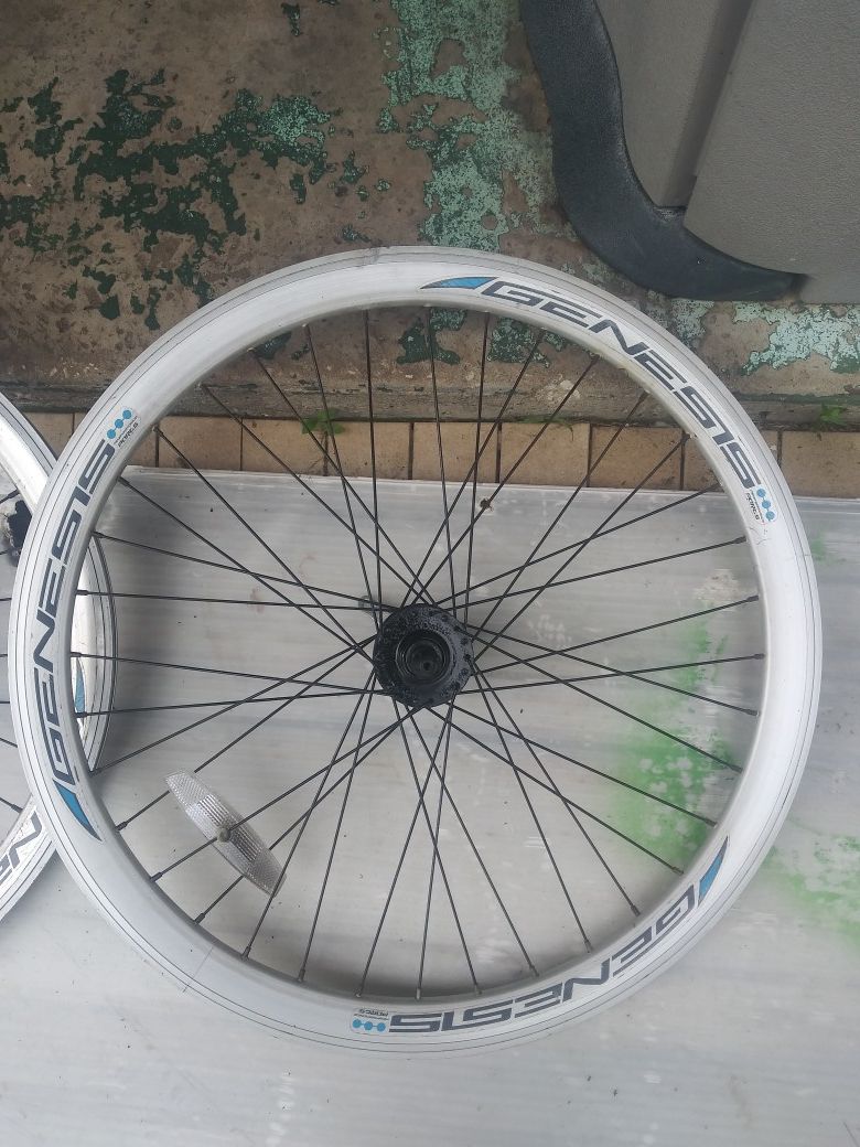 Genesis 26"rims 8stars braket