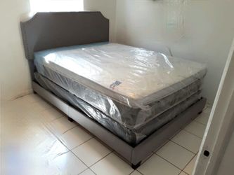 NEW QUEEN-SIZE PILLOW TOP MATTRESS AND BOX SPRING 🆕️