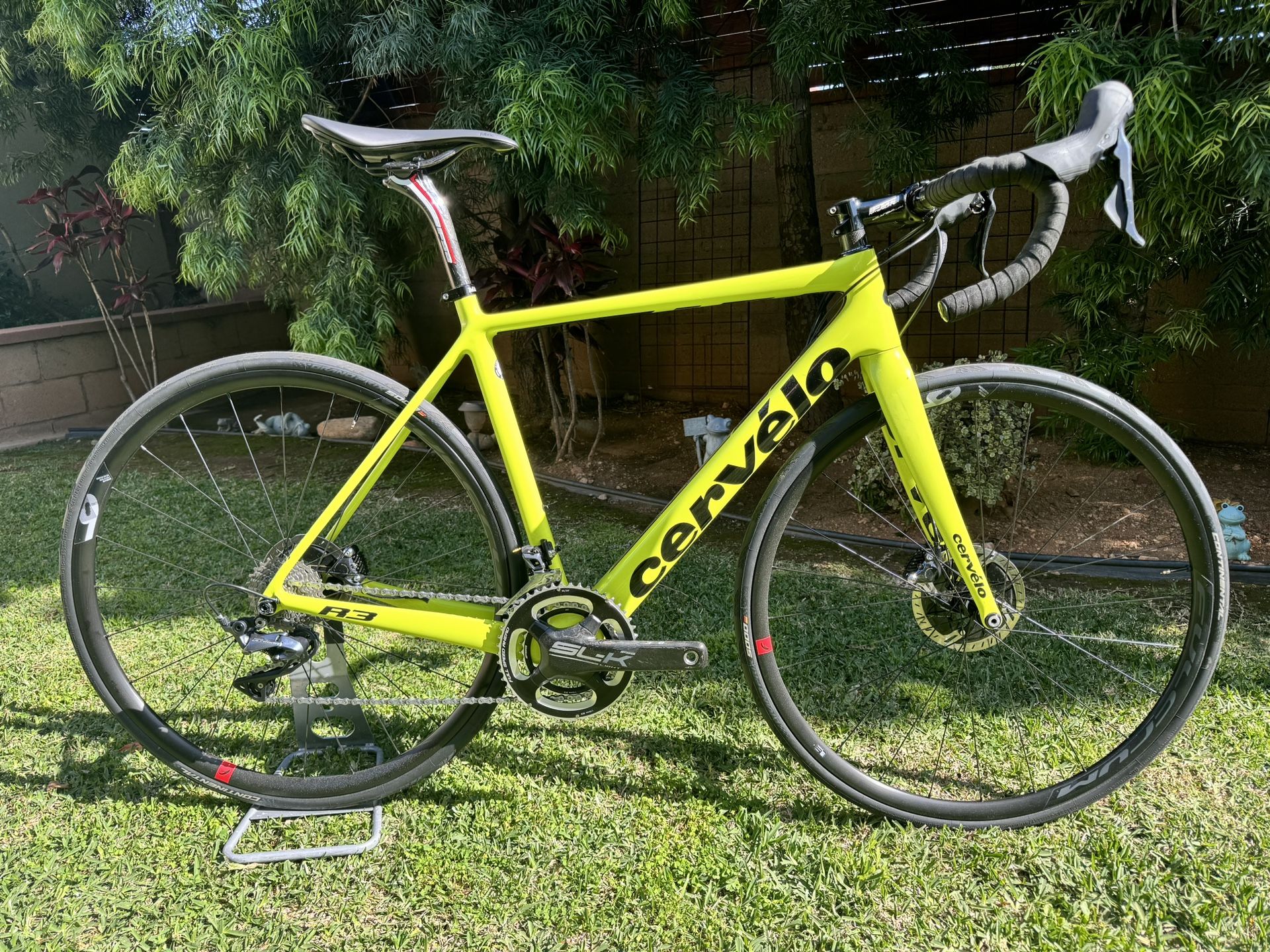 CERVELO R3 Carbon Disc Bike 54cm medium 