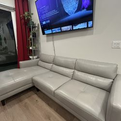 75” Roku TV & Sectional