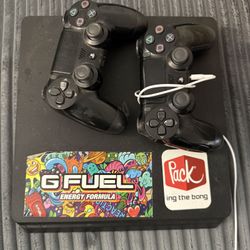 PS4 Slim 