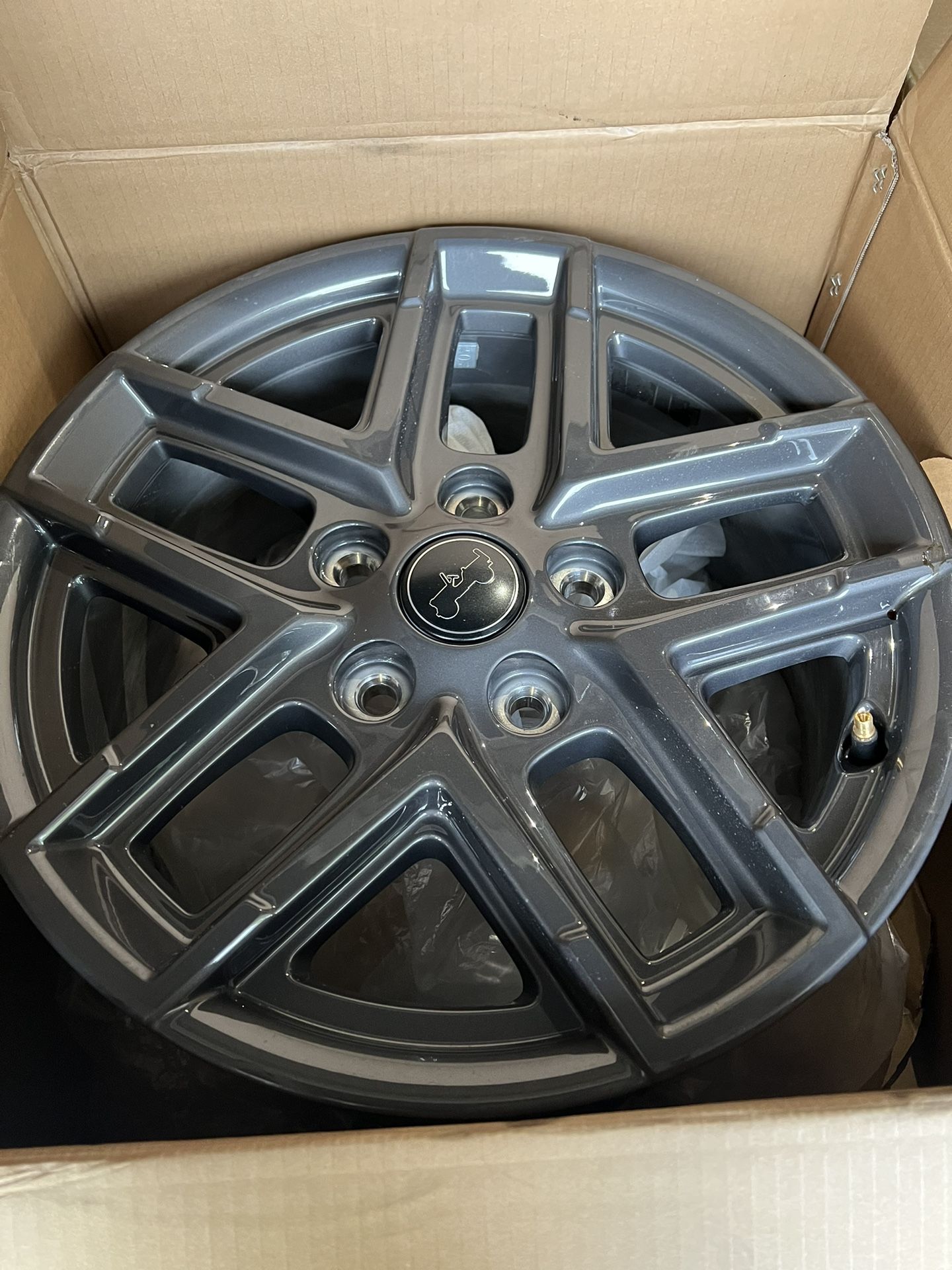 (5) 2024 Jeep Wrangler 17" Wheels (No Tires)