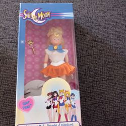 2001  Sailor Venus From Sailor Moon Doll Irwin Toys
