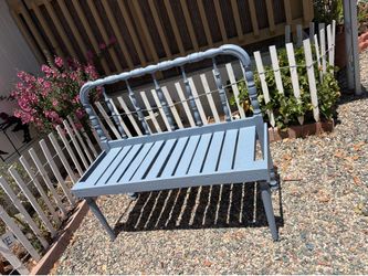 Very nice ,small bench