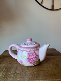 Ceramic Floral Teapot with Lid