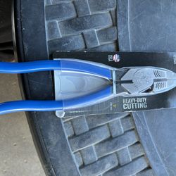 Linemen Pliers 