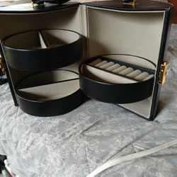 Round Black Jewelry Box