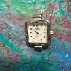 Vintage Geneva Limited Quartz Wristwatch
