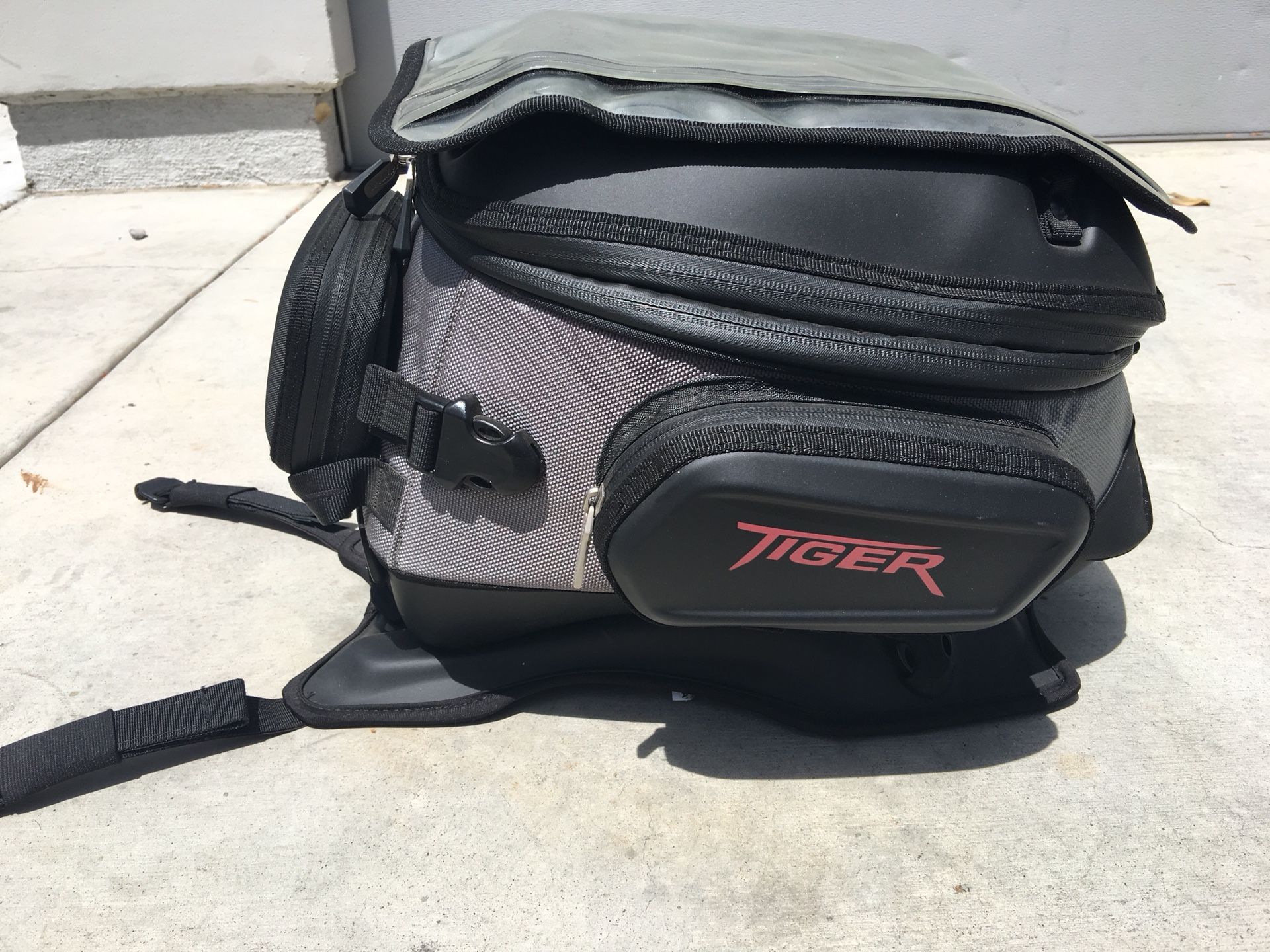 Tank bag for Triumph Explorer xc Motorcycle