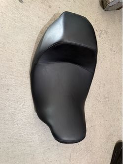 2022 ROAD GLIDE ST oem solo seat