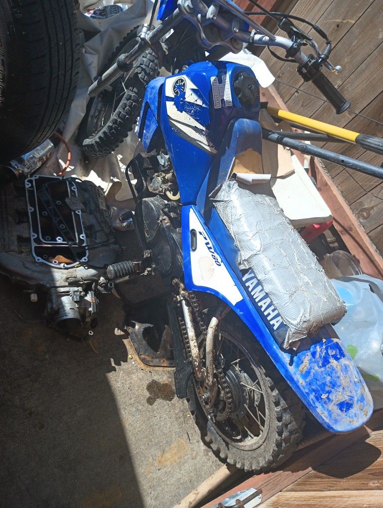 2006 pw80