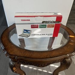 Retro Toshiba Portable DVD Player SD-KP19 Brand New Sealed 8” LCD Screen
