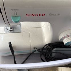 Singer Simple Sewing Machine