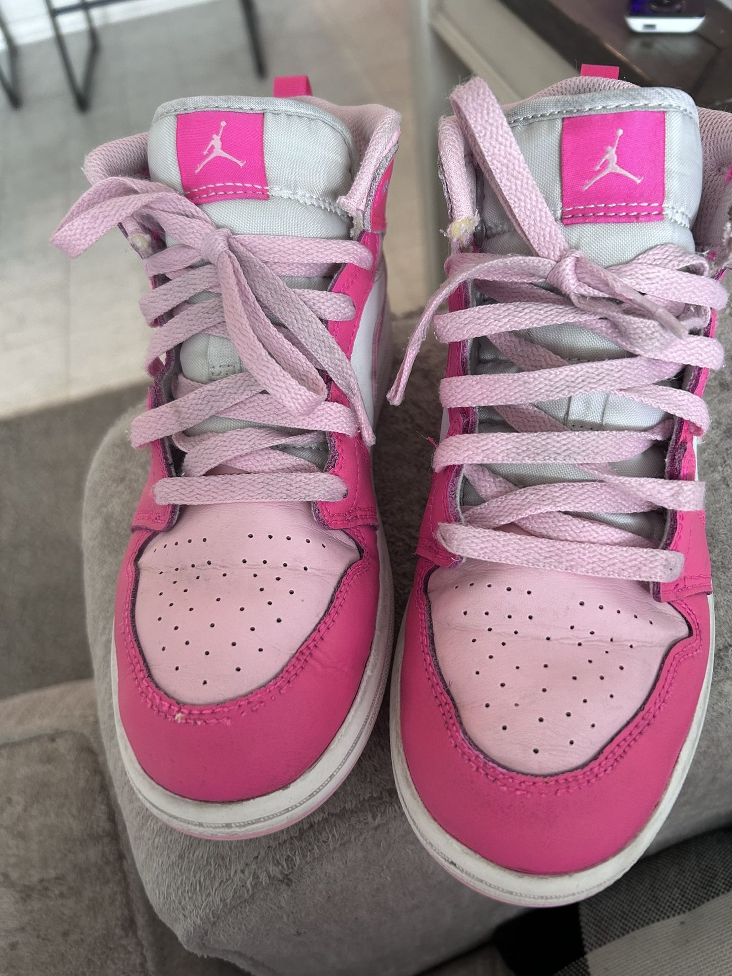 Girls Tennis Shoes And Boots 