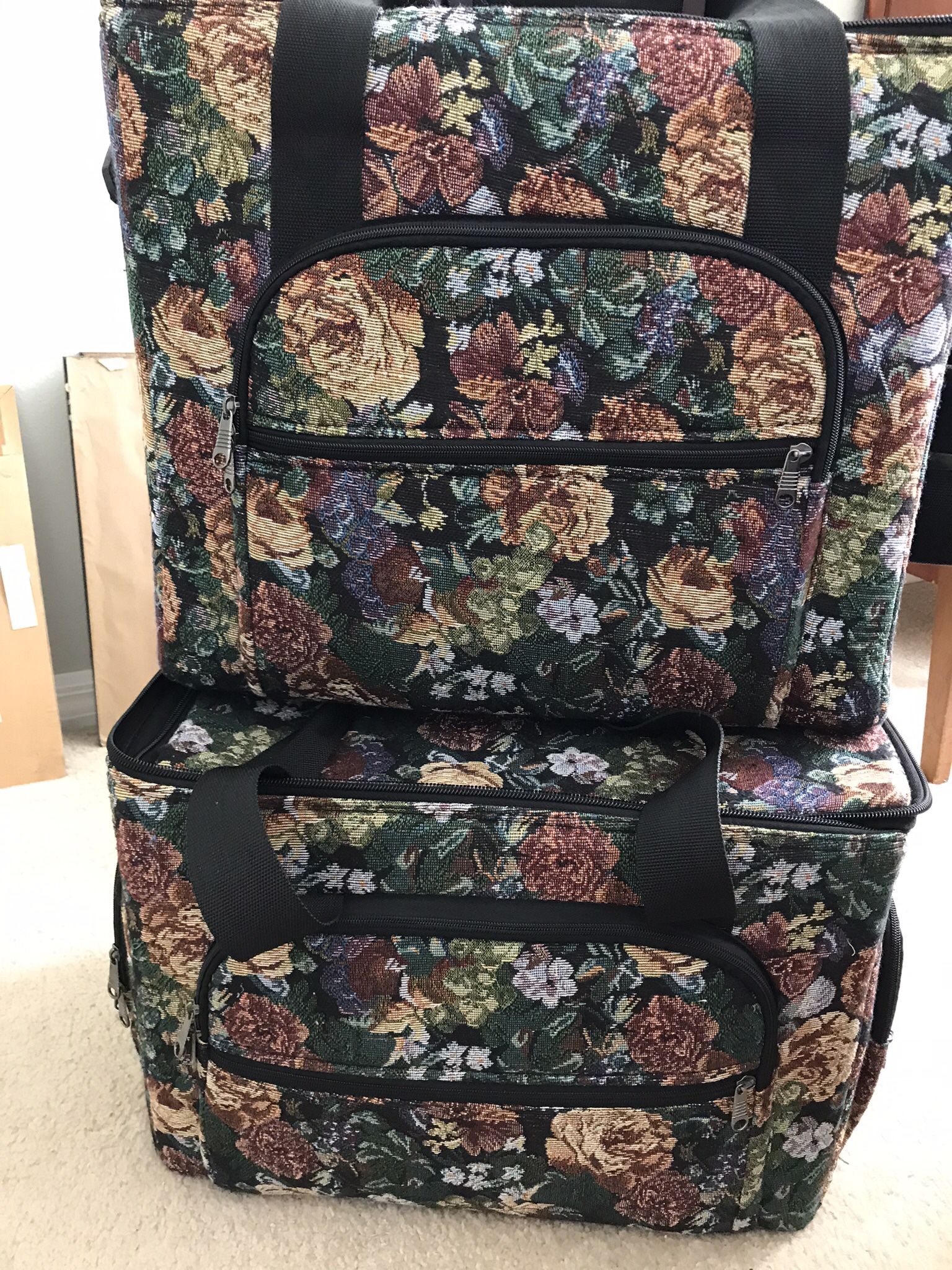 Sewing/Serger Carry/Wheeled Bag And Matching Accessory Bag