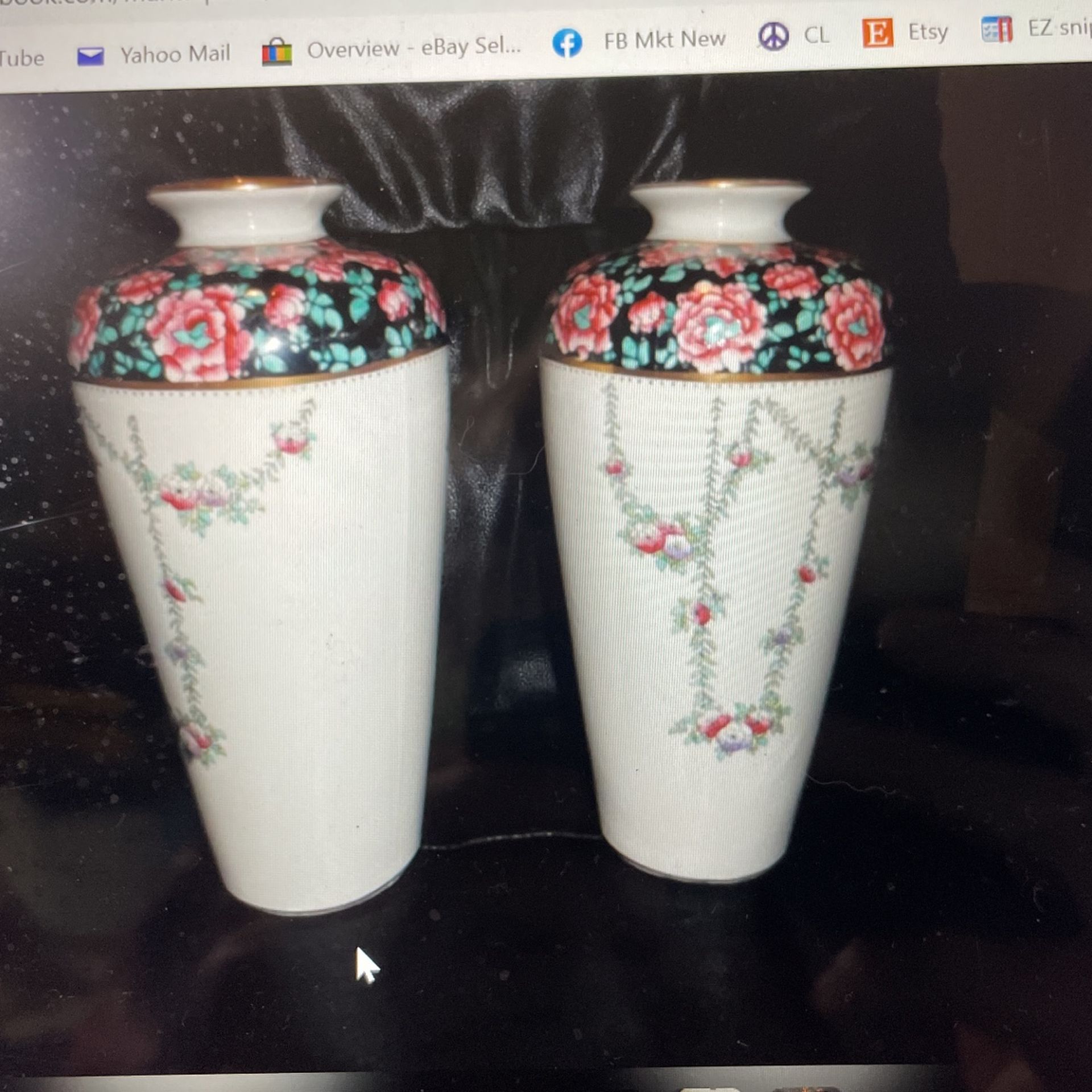 Two vintage porcelain handpainted Asian Oriental Vases Vase Peony gold