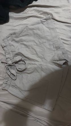 WOMEN’S DRESS SHORTS