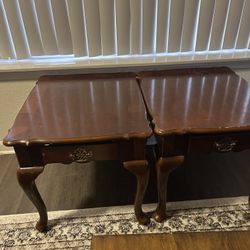 2 Wood  Vintage Side Tables