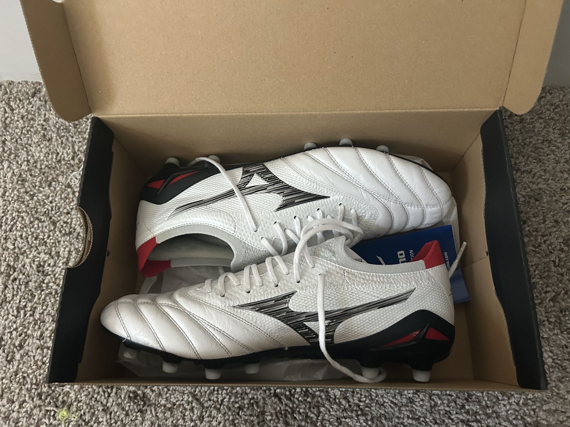 Mizuno Morelia Neo IV Beta Made In Japan Elite(FG) Soccer Cleats