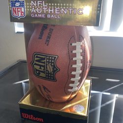 Kurt Warner Autographed Wilson NFL “The Duke” Football w/ Display 