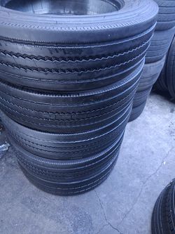 Set of 4 used 225/70/19.5 Michelin