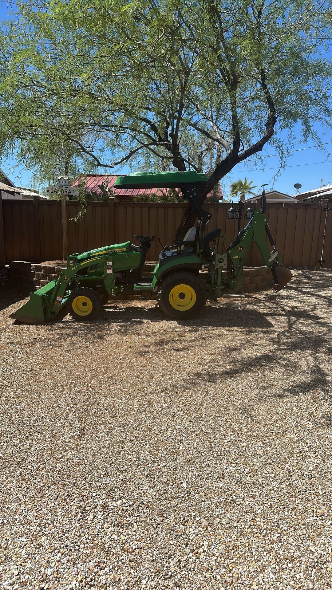 2022 John Deere 2025R Backhoe