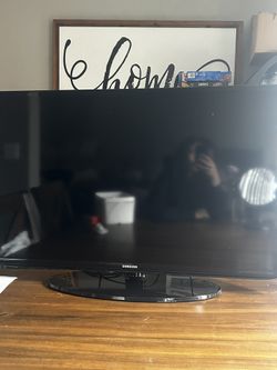 40 Inch Samsung TV