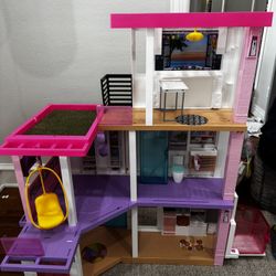 Barbie Dreamhouse – 3-Story w/ Elevator + Accessories